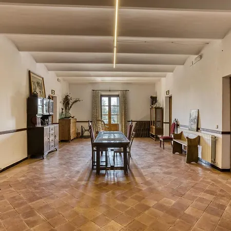 Casadella Serra de Daró