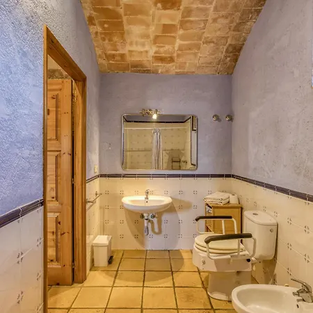 Casadella * Serra de Daró